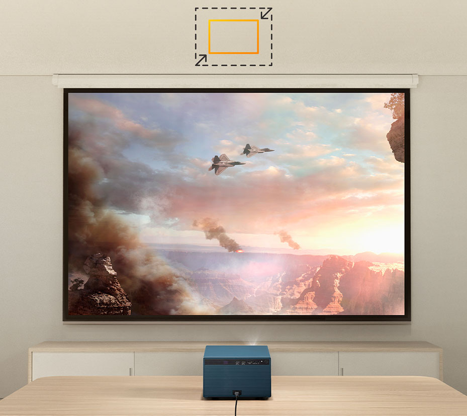 Proyector ViewSonic LX60HD sobre una mesa proyectando una escena de acción en una pantalla, con indicador de ajuste de imagen en la pared