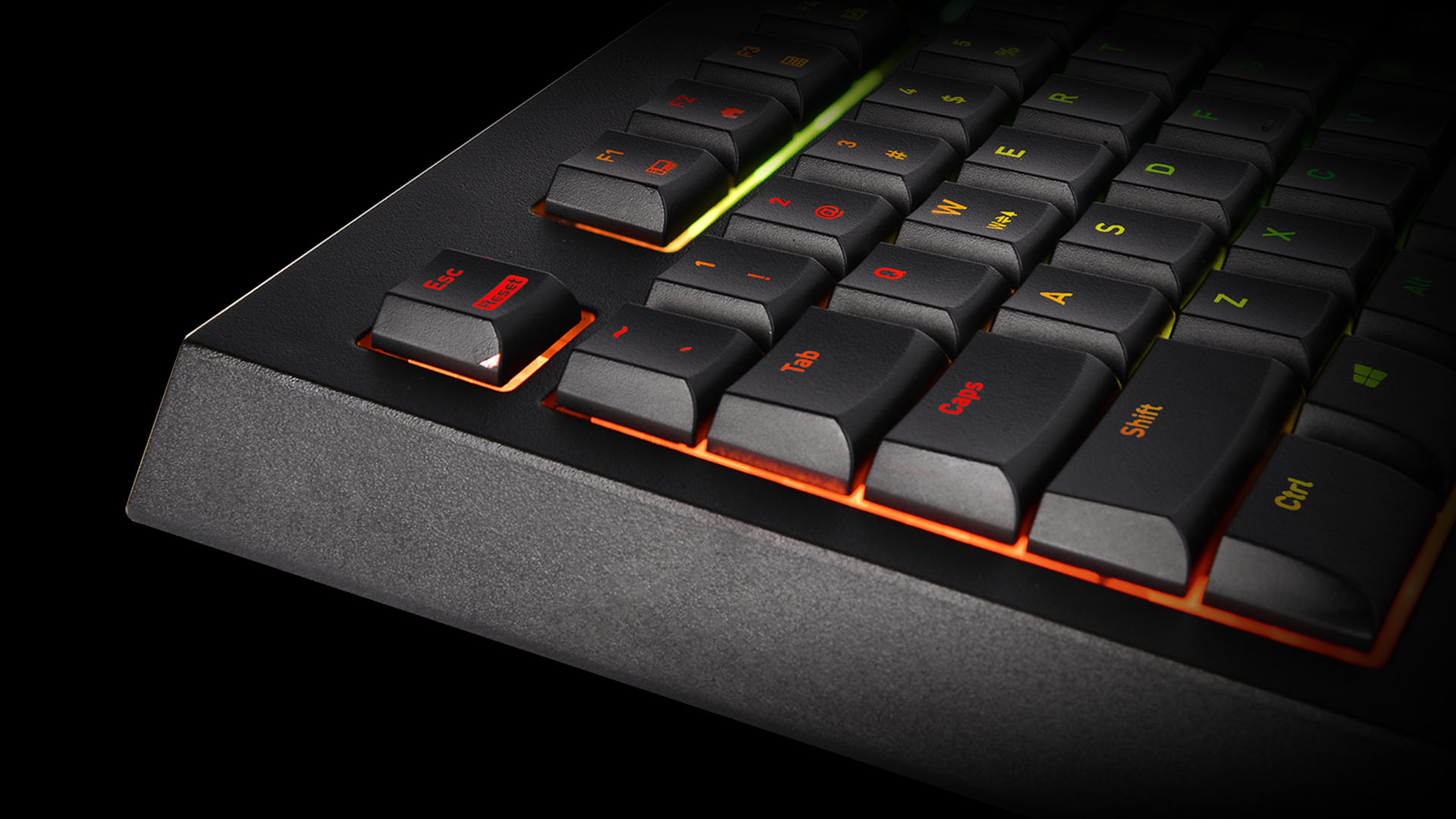 Teclado del Thermaltake Challenger Elite RGB Combo