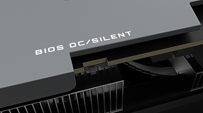 imagen de la placa GeForce RTX™ 4060 Ti EAGLE OC 8G mostrando el texto impreso en la placa trasera: BIOS OC / SILENT y el switch correspondiente para seleccionar la opción