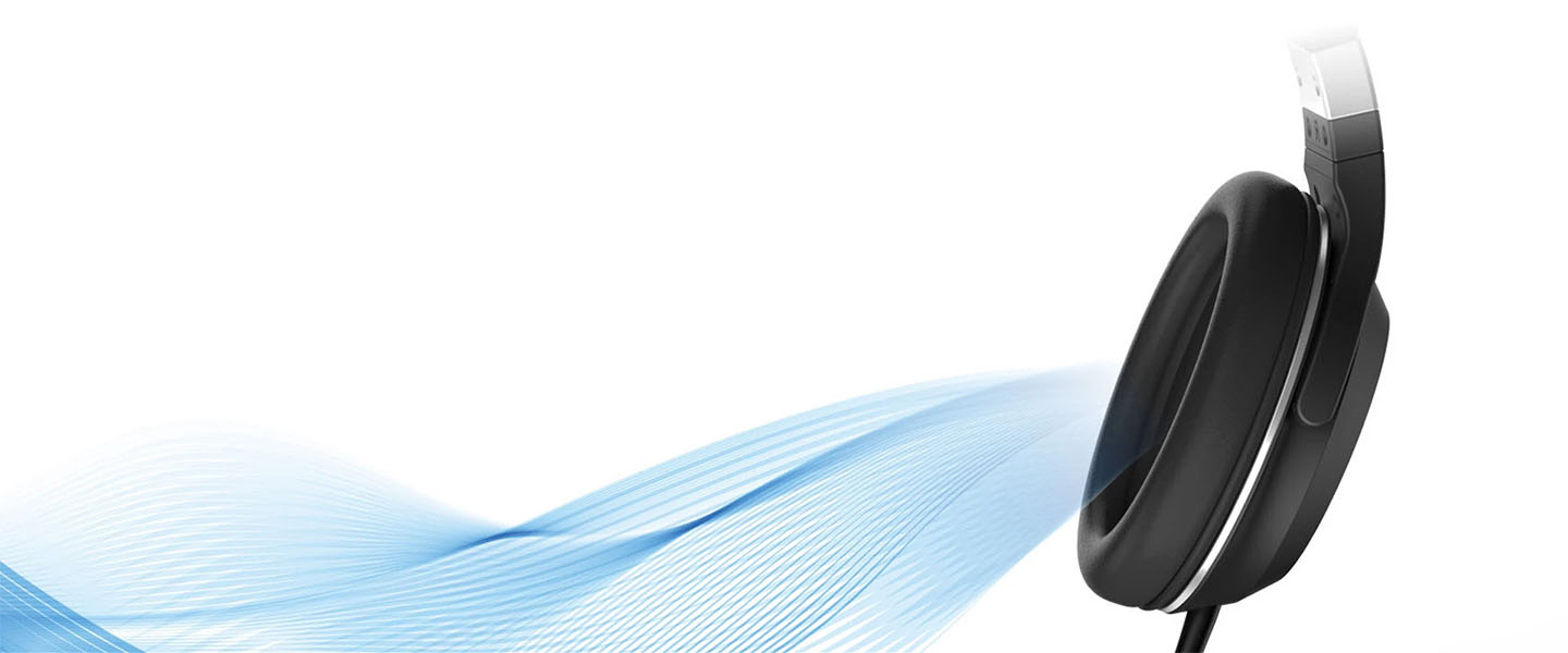 Auriculares Genius HS-610 negros con un diseño moderno y elegante, con una almohadilla acolchada visible. En el fondo, hay un efecto visual de ondas azules que se desplazan hacia la izquierda, sugiriendo movimiento o sonido.