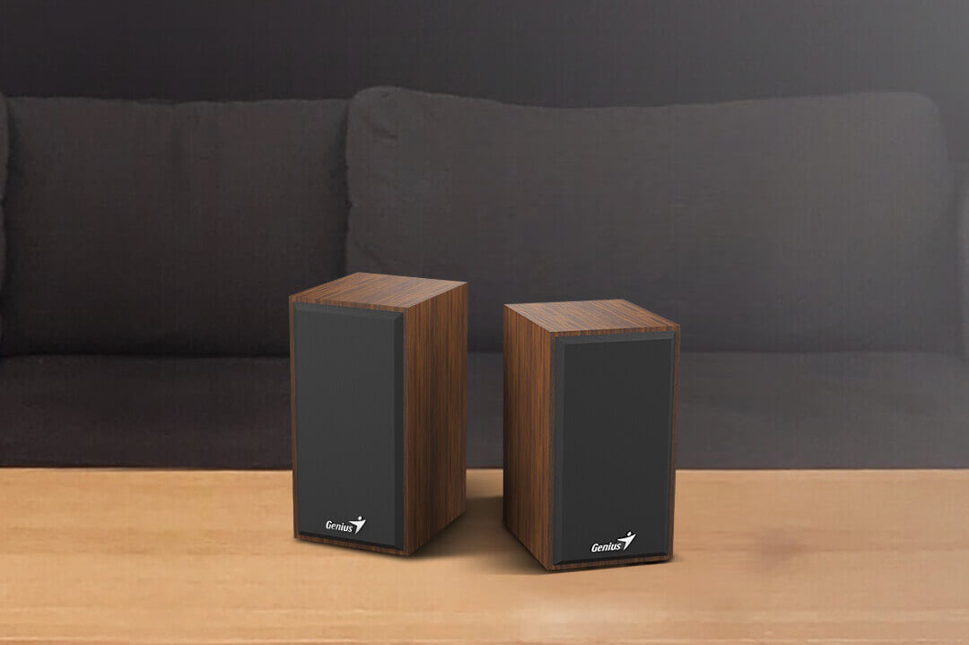 Parlantes Genius SP-HF180 en color madera