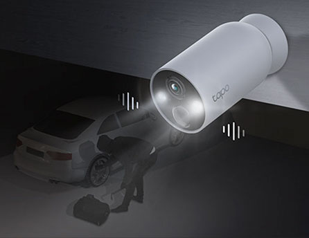 Alarmas de luz y sonido integradas en TP-Link Tapo C425