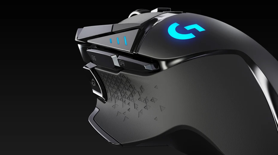 plano superior izquierdo del mouse Logitech G502 LIGHTSPEED, detallando los laterales recubiertos de goma