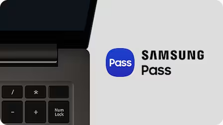 Una vista superior en primer plano del lado derecho de un Galaxy Book3 en grafito, abierto y mirando hacia adelante. A la derecha está el logotipo de Samsung Pass.