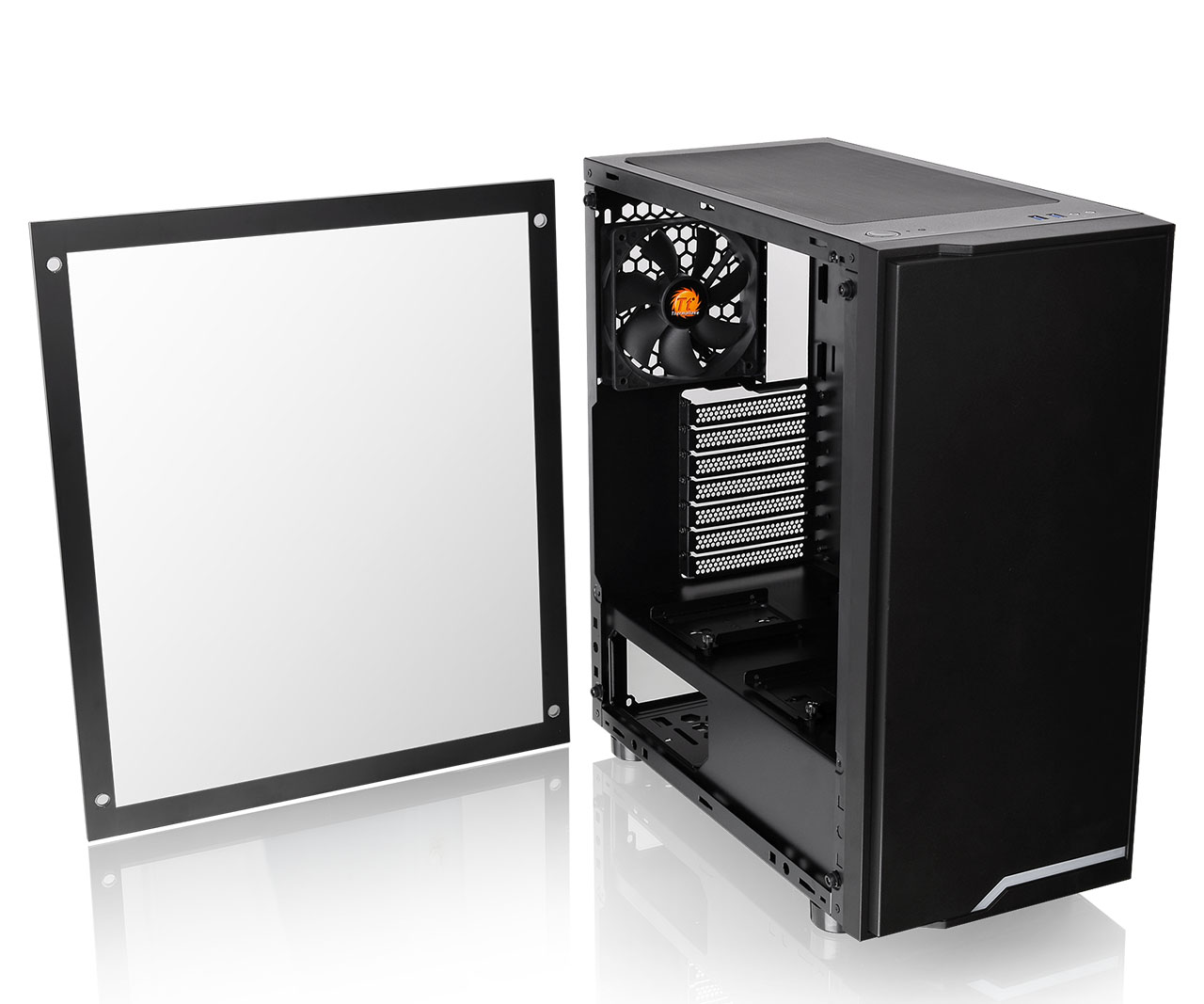 Vista del gabinete Thermaltake H100 TG ATX Mid Tower, detallando la Ventana de Vidrio Templado